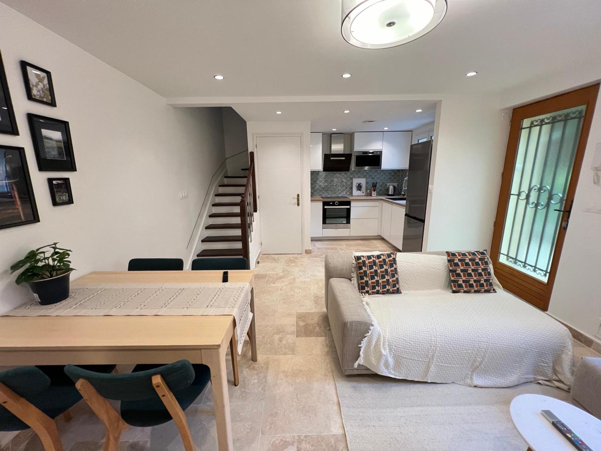 Charming House 2Br, 100M To Rer B Laplace Station Arcueil Buitenkant foto